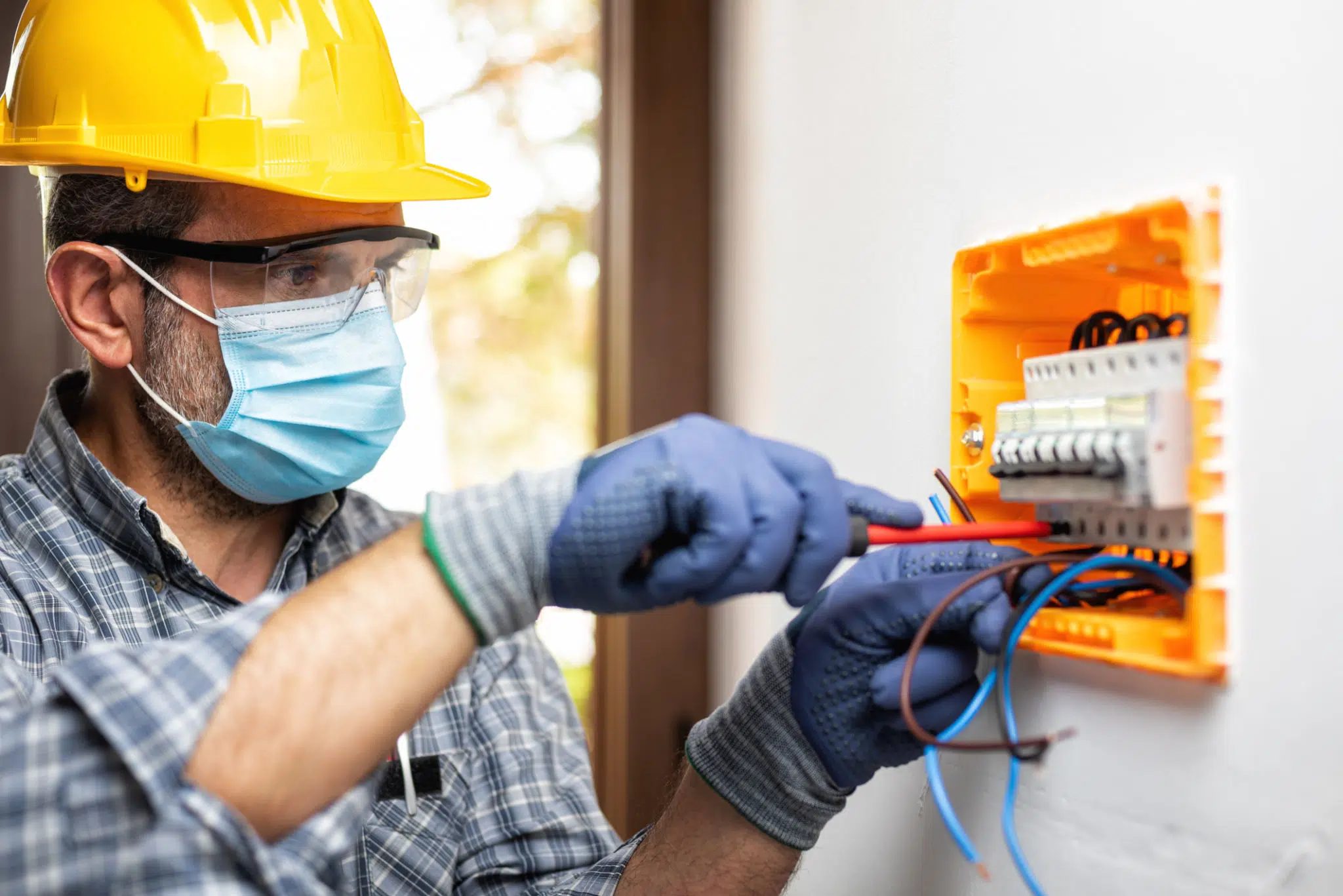 24-hour emergency electrician in Vancouver